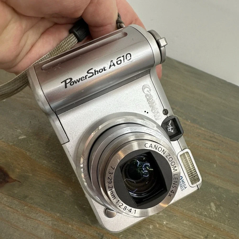 Canon PowerShot A610 Digital Camera Flip Screen 5.0MP Silver - Tested & Working!